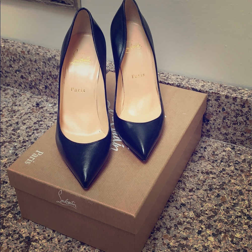 Size 37.5 Christian Louboutins.